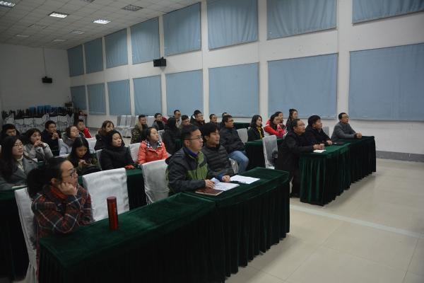 5-观众.jpg 5-观众.jpg