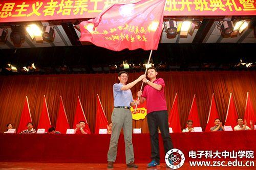 2.jpg 8e4f3a496ad7e0fffd71b793b37893d3.jpg