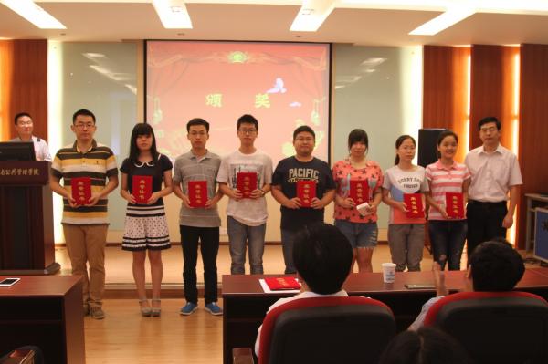 IMG_0688.JPG 93d85bfb07fe9c98f95f0488fcab7e0b.jpg