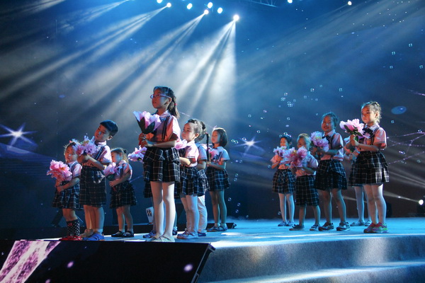 wanhui_0011.jpg 9927dc5dcf35c20465629836e29ec62c.jpg