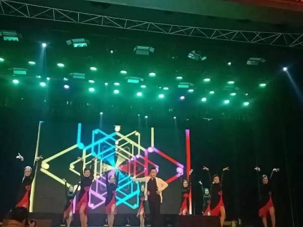 第九届舞蹈大赛8.jpg 9f457a728925ae9d85c8ade541a85f9f.jpg