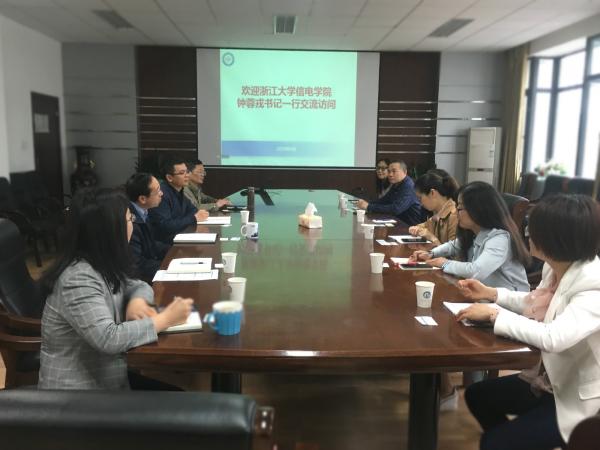 000DDE45446B818D866AF4FEF23_59215550_4E0 000DDE45446B818D866AF4FEF23_59215550_4E0