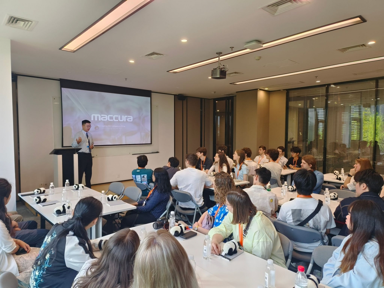 CE0ADAAED70ED75928A65F8B2BE_1FE44F98_616