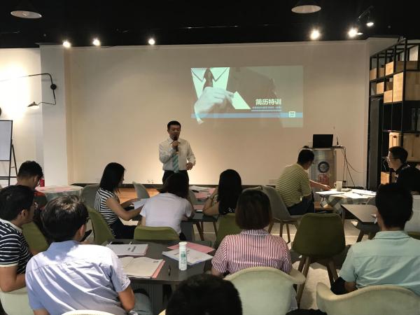 马晓.jpg 马晓.jpg