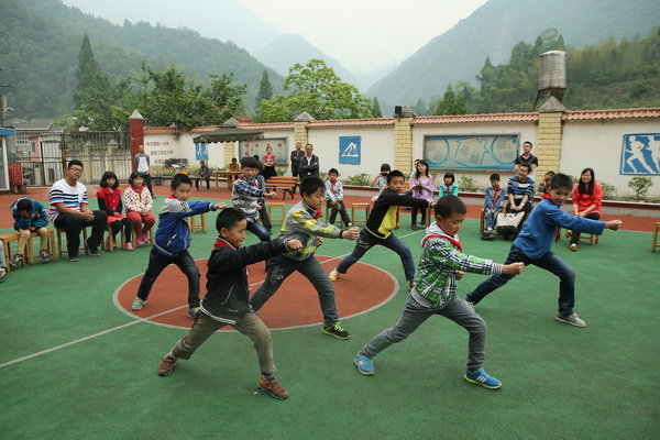 image001_缩小大小.jpg 1399952720804415.jpg