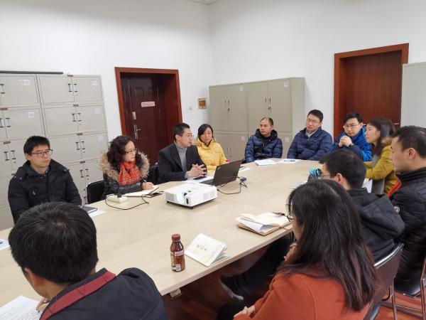 集电教师1支部组织生活会.jpg 集电教师1支部组织生活会.jpg