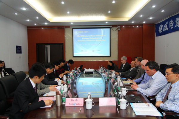 jiaoliu02.jpg 1421117582652333.jpg