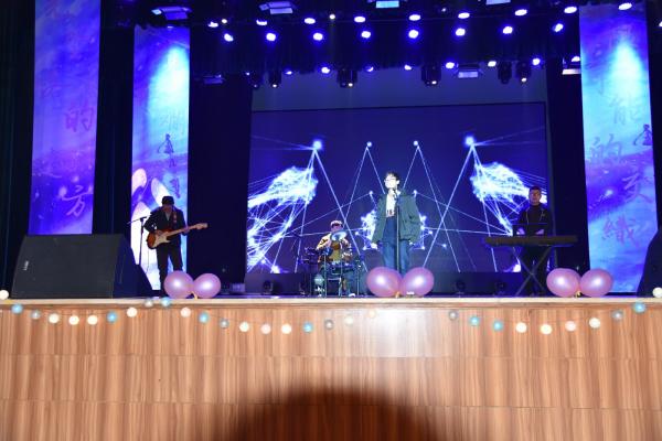 2099497.jpg 2099497.jpg