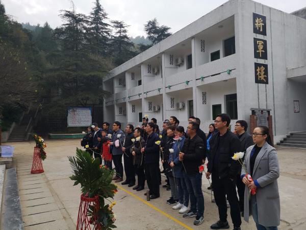 微信图片_20181126113342.jpg 微信图片_20181126113342.jpg