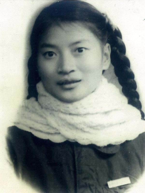陈顺侠1956年入学，是成电第一批学生.jpg