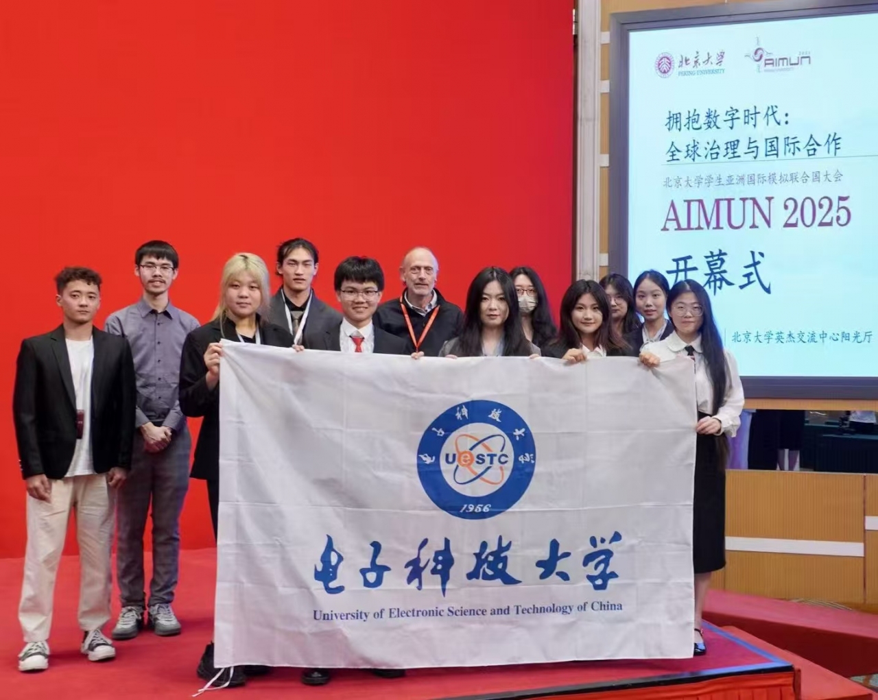 d9bb6bac723f02d8ac155288b0221f91_93ca6.j