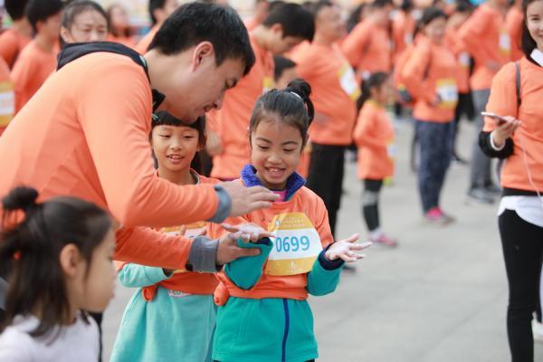 马拉松0011.jpg d9f4597d4a6b8674bbdb28f66e8f651f.jpg