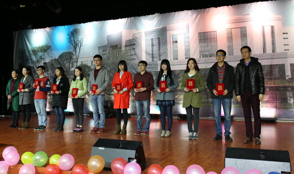 xinli0007.jpg e2d18c1816e70385d884be9ce2925683.jpg