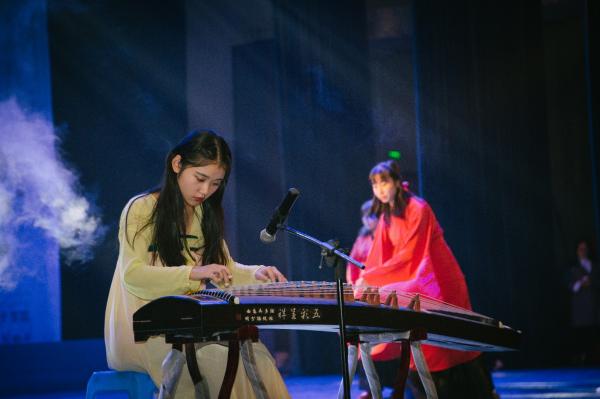 6.jpg e8f1de7d566cd08df99d45dc05360a4a.jpg