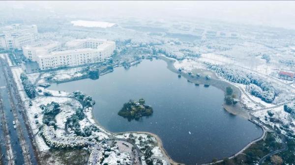 23.jpg ea31a8776bdf56ab9af0046e2ec5b886.jpg