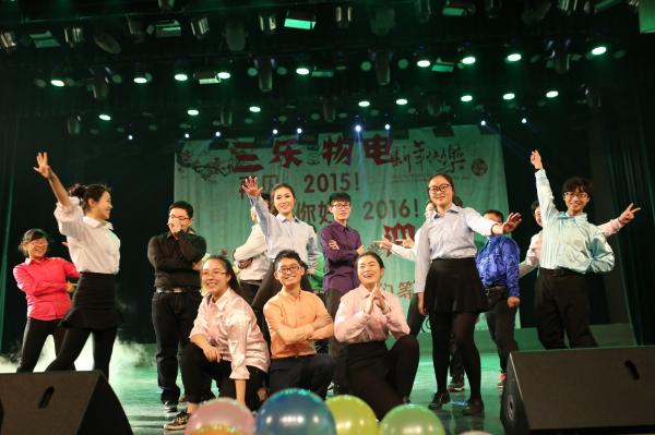 17.JPG ec621c957c8a897cdc4ba2321a39a45a.jpg