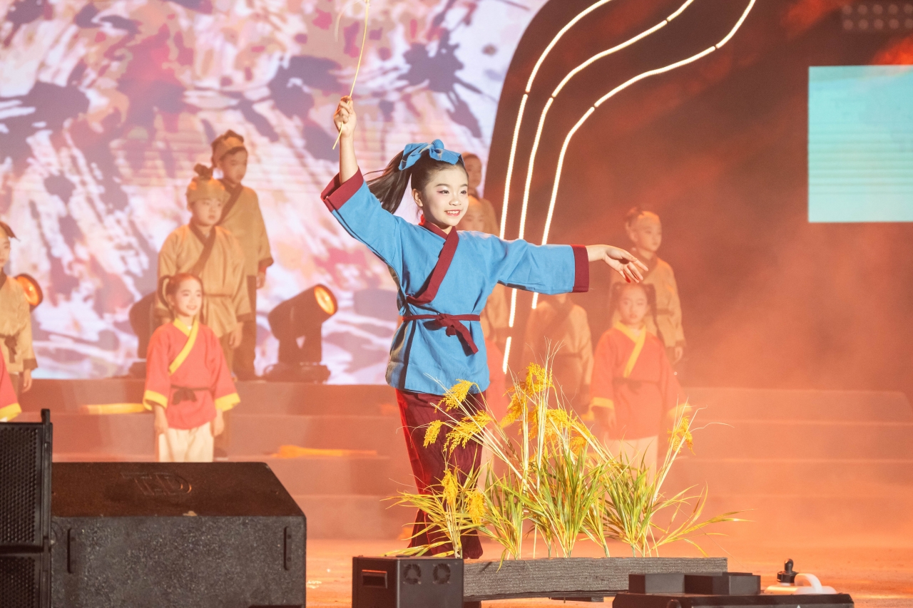 3 儿童舞台剧-2.jpg