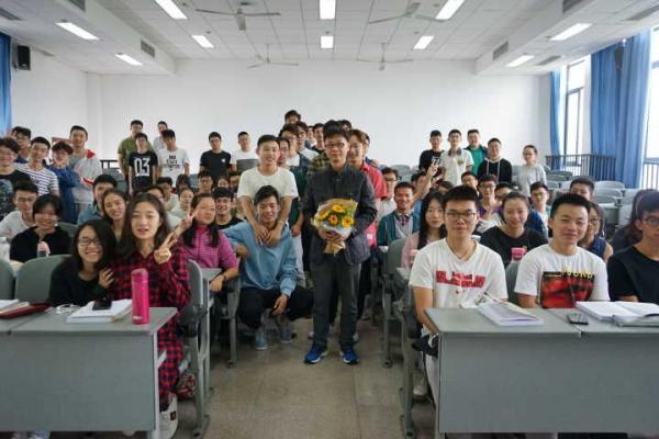 1.jpg fdcf29d12440bd46d8572e5e094041fe.jpg